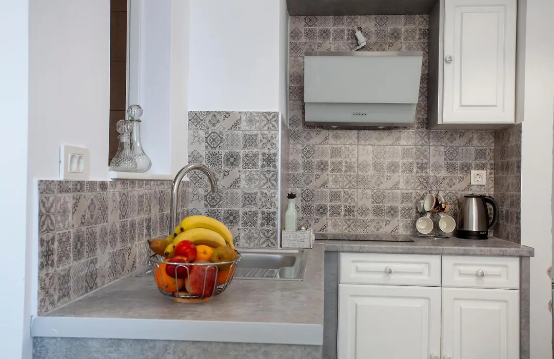 Attalos Luxury Flat Psyrri Square-1