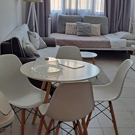 Attalos Luxury Flat Psyrri Square-2